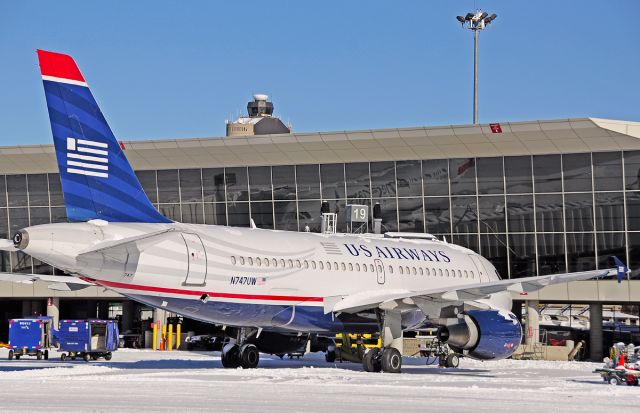 Airbus A319 (N747UW) - Reflecting about the future