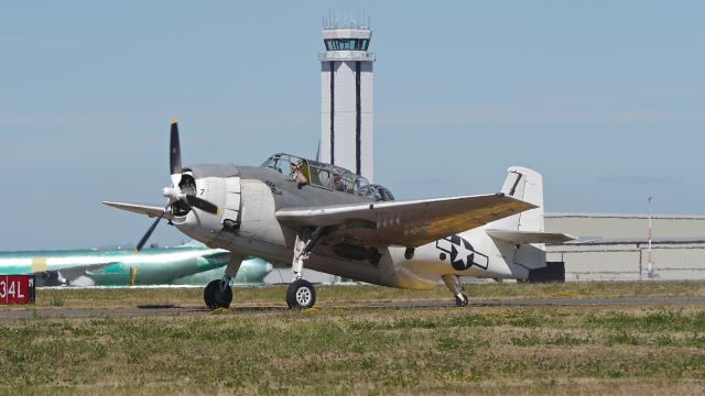 N9584Z — - Historic Flight Foundations Grumman TBM-3E Avenger (Ser #85882) taxis on Kilo-7 on return from the Abbotsford, BC air show on 8/15/16. 