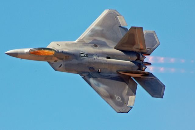 Lockheed F-22 Raptor — - Lockeed/Martin/Boeing F-22 Raptor