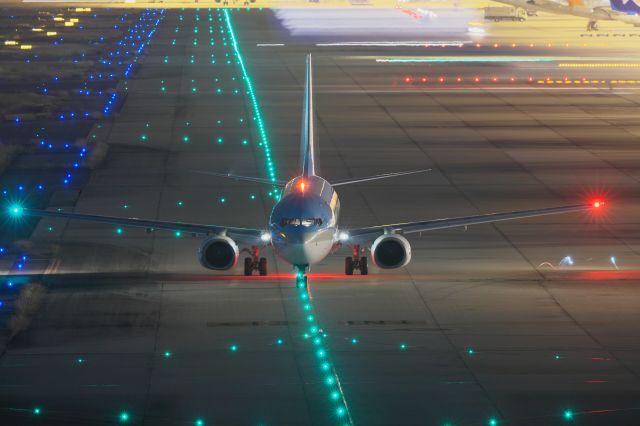 Boeing 737-900 (HL7718)