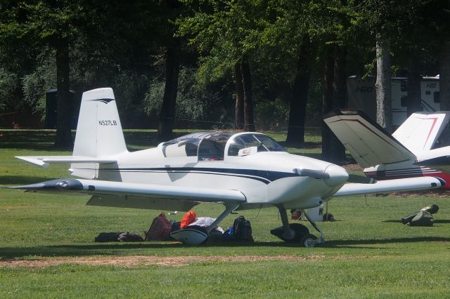 Vans RV-6 (N527LB)