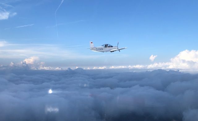 BRANDLI Cherry (D-EWSK) - BX2 at FL105 crossing the Swiss Alps