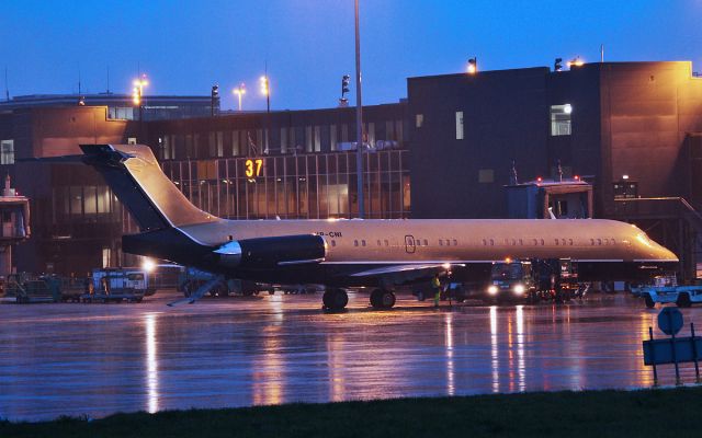 McDonnell Douglas MD-87 (VP-CNI) - md-87 vp-cni at shannon this evening 9/6/17.