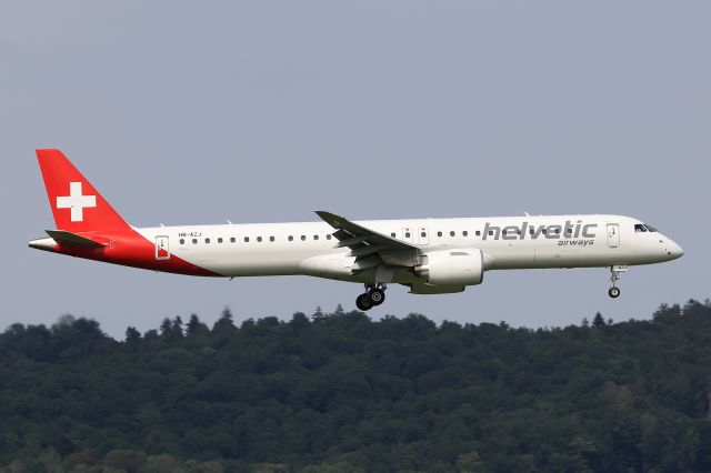 EMBRAER ERJ-190-400 (HB-AZJ)