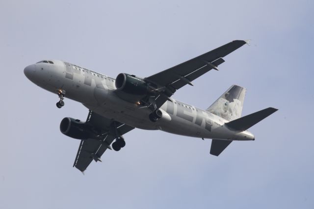 Airbus A319 (N924FR)