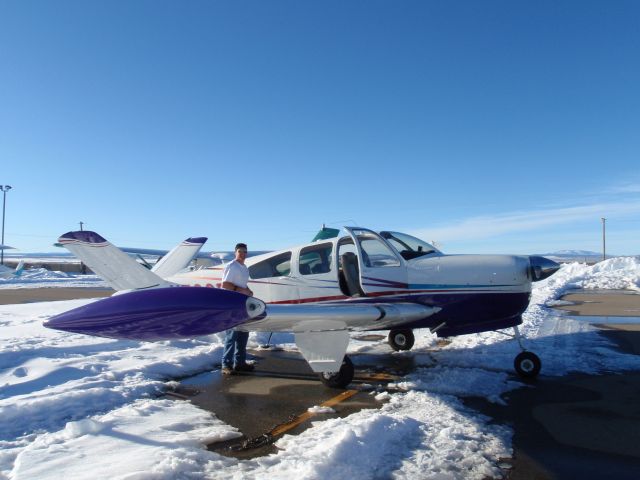 Beechcraft 35 Bonanza (N732D)