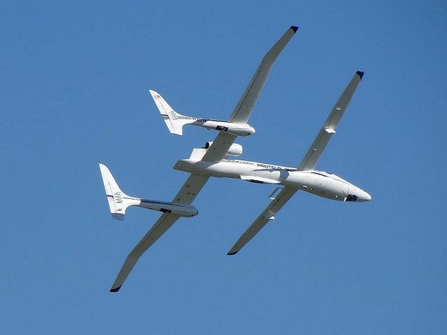 Scaled Composites Proteus (N281PR)