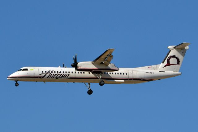 de Havilland Dash 8-400 (N408QX)