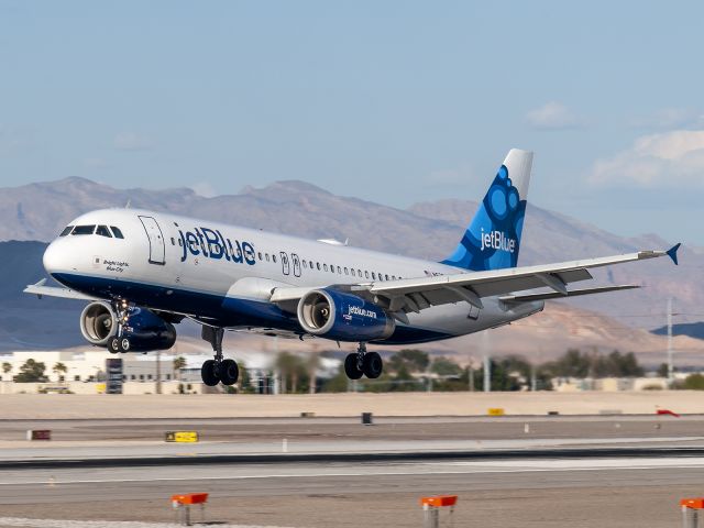 Airbus A320 (N629JB) - 3/22/2014