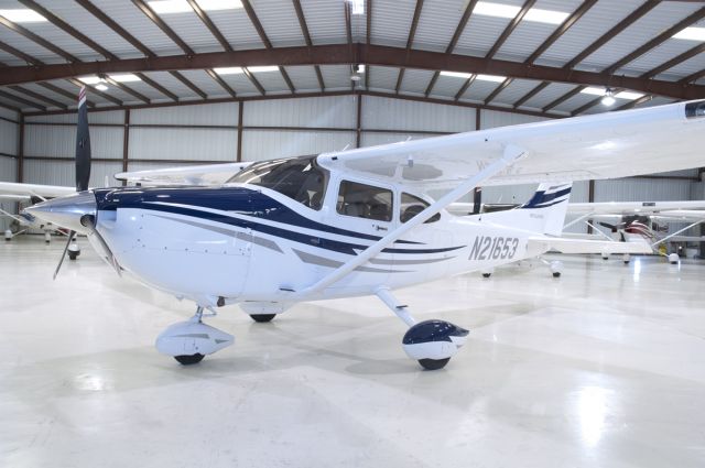 Cessna Skylane (N21653)