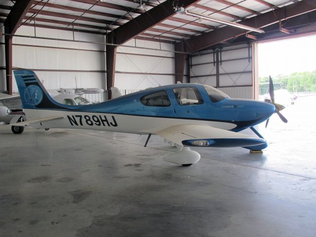 Cirrus SR-22 (N789HJ)