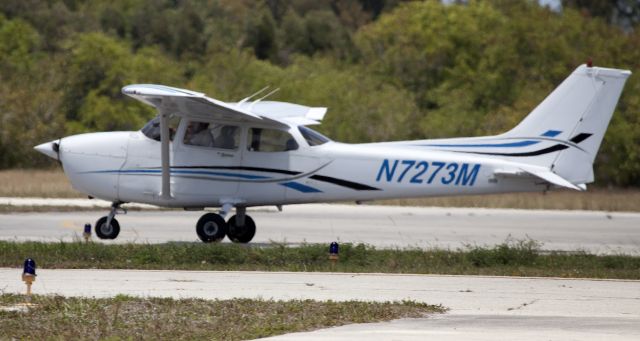 Cessna Skyhawk (N7273M)