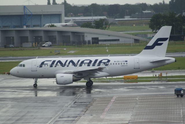 Airbus A319 (OH-LVH) - A319-112 cn1184
