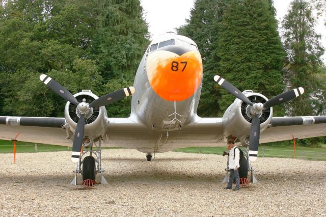 FNY87 — - Douglas C-47 DL, Static Display, Lann Bihoué Air Base (LFRH-LRT)