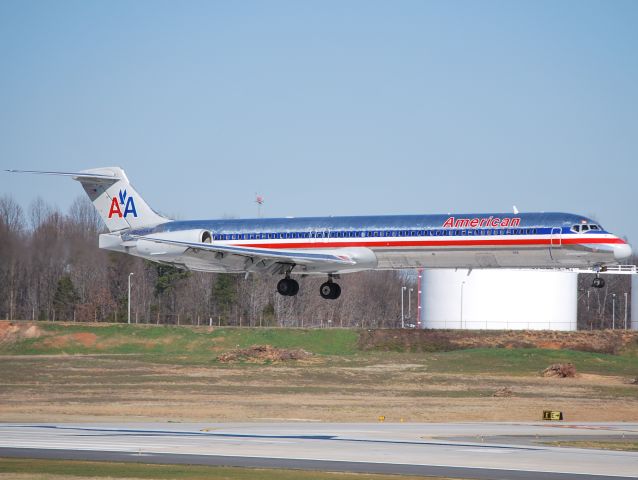 McDonnell Douglas MD-82 (N585AA) - Arriving 18C - 2/28/12