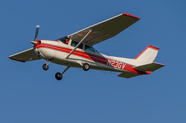 Cessna Skyhawk (N23GV)