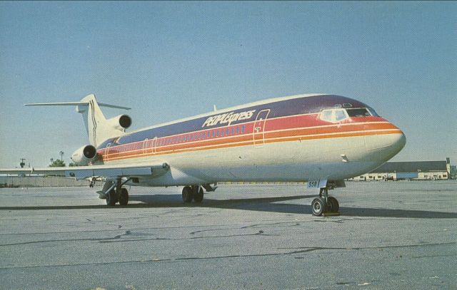 BOEING 727-200 (N558PE) - scanned from postcardbr /People Express