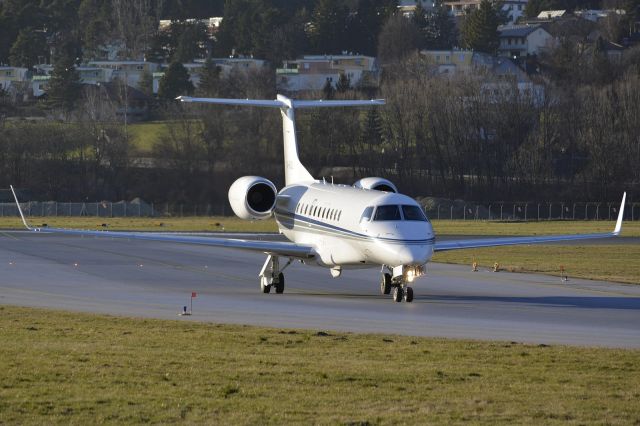 Embraer ERJ-135 (P4-KUL)