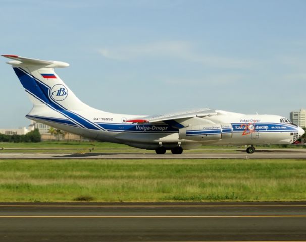 Ilyushin Il-76 (RA-76952)