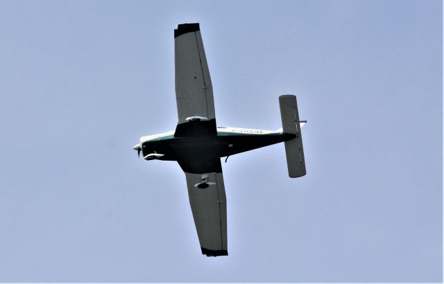 Piper Cherokee (C-GQJW) - C-GQJW Piper PA-28-161 survolant la ville de Lavaltrie QC. le 10-07-2022 à 14:32