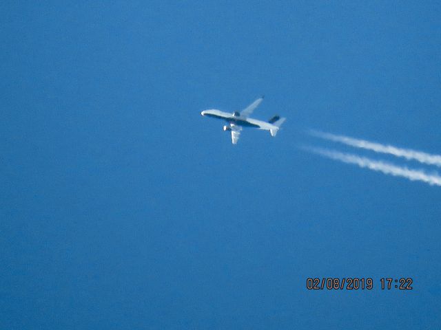 Embraer ERJ 175 (C-FEKJ)