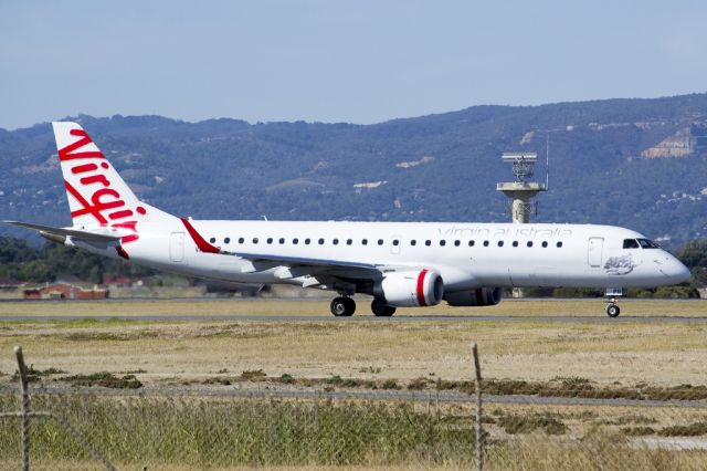 Embraer ERJ-190 (VH-ZPR) - On taxi-way heading for take off on runway 05. Friday, 19th April 2013.