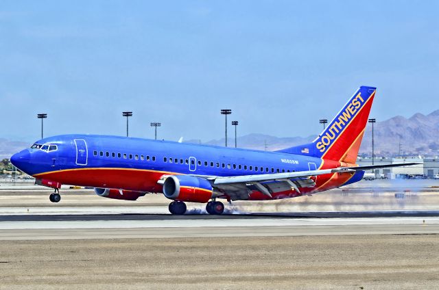 BOEING 737-300 (N685SW) - N685SW Southwest Airlines 1986 Boeing 737-3Q8 C/N 23401br /br /McCarran International Airport (KLAS)br /Las Vegas, Nevadabr /TDelCorobr /July 19, 2013