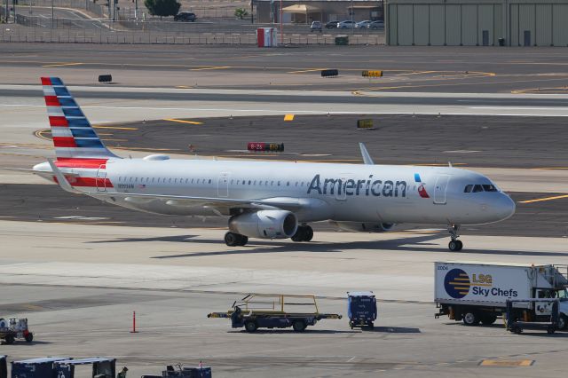 Airbus A321 (N993AN)