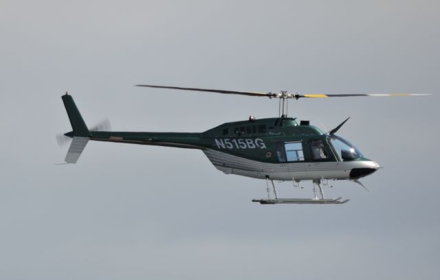 Beechcraft King Air 90 (N515BG) - N515BG flying by Sandy Hook NJ in the fall of 2016.