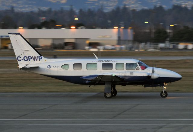 Piper Navajo (C-GPWP)