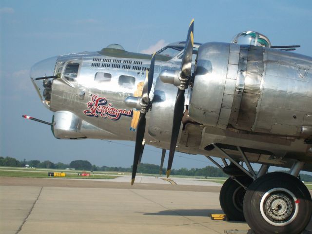 Boeing B-17 Flying Fortress —