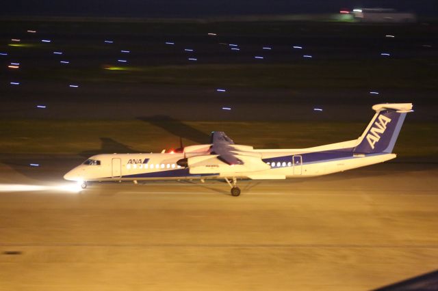 de Havilland Dash 8-400 (JA854A)