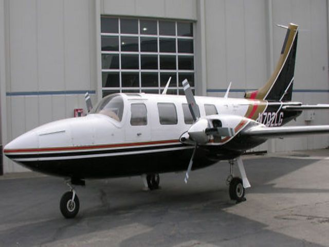 Piper Aerostar (N702LG)