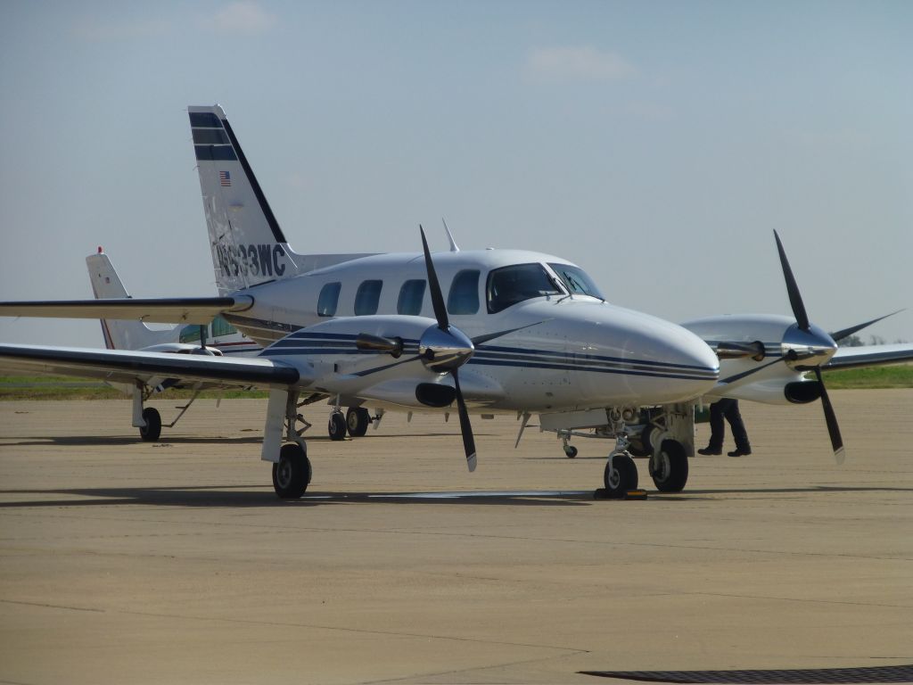 Piper Cheyenne (N633WC)