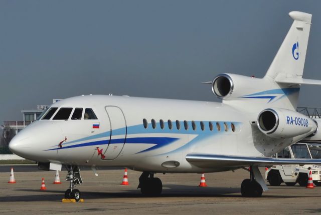 Dassault Falcon 900 (RA-09008)