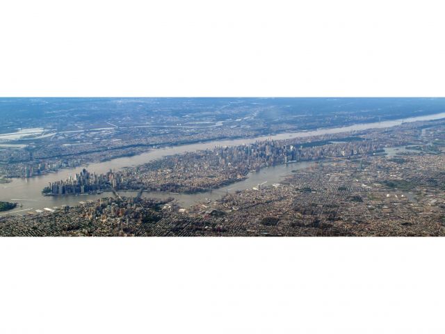 Cessna Citation V (KJFK) - Over Manhattan in 9,500 fet in a Citation V.