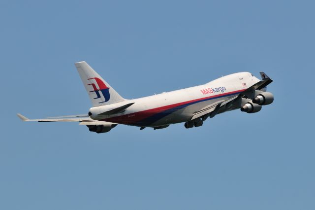 Boeing 747-400 (9M-MPR) - 2011/7/10