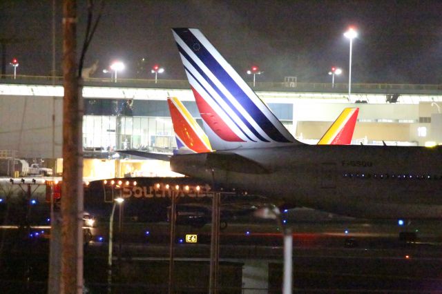 BOEING 777-300ER (F-GSQU)