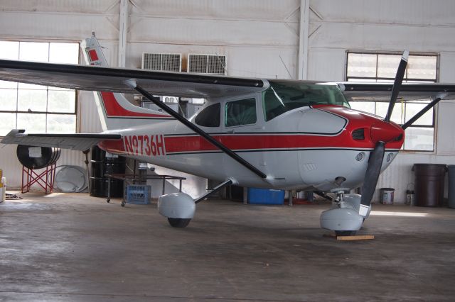 Cessna Skylane (N9736H)