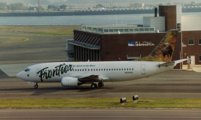 BOEING 737-300 (N304FL)