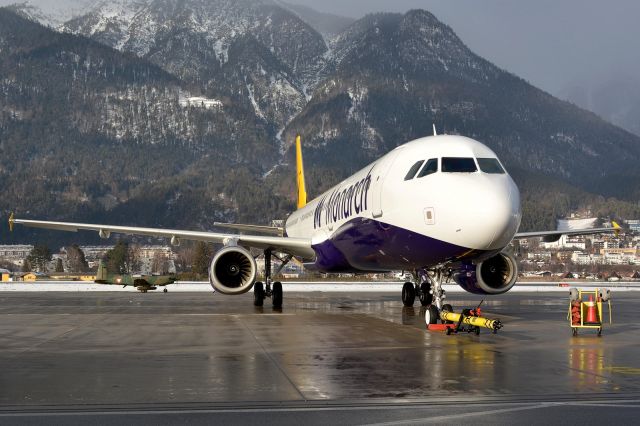 Airbus A321 (G-OZBR)