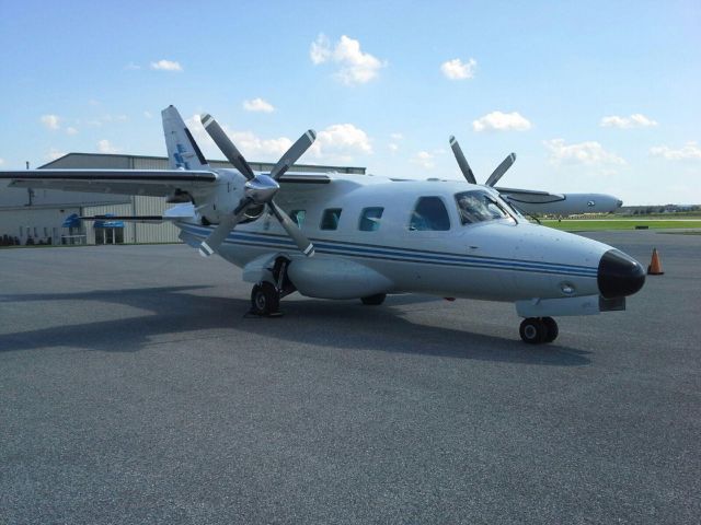 Mitsubishi MU-2 (N271TW)