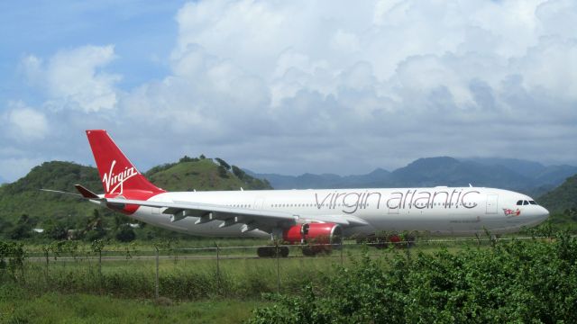 Airbus A330-300 (G-VSXY)