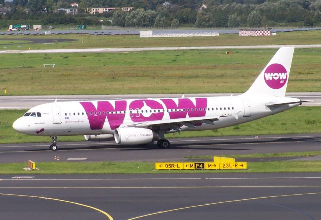 Airbus A320 (LZ-MDD) - Photographed during August 2014 c/n 4305