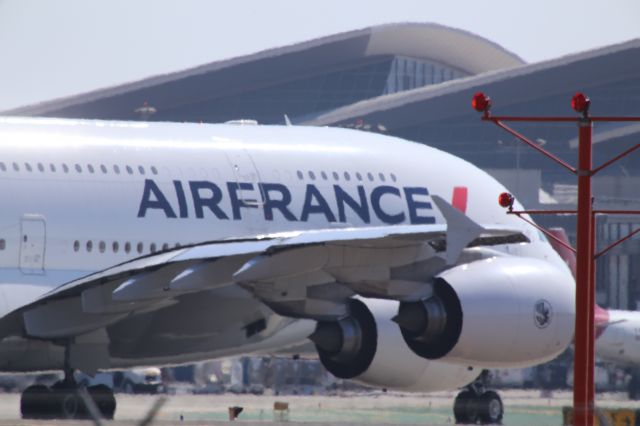 Airbus A380-800 (F-HPJB)