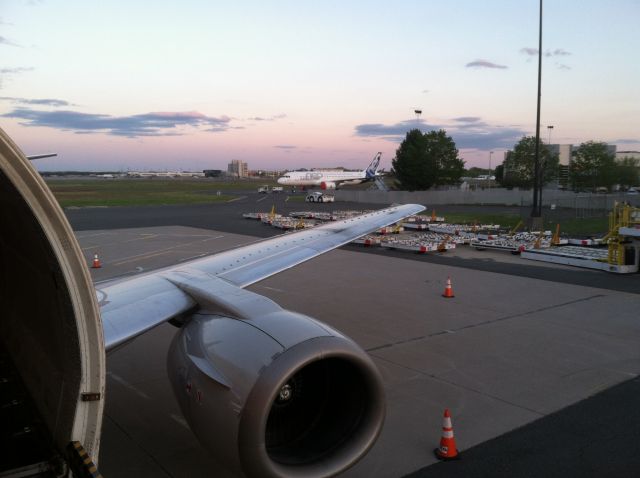 BOEING 737-400 — - This was my first time seeing a A320 Neo at BDL.