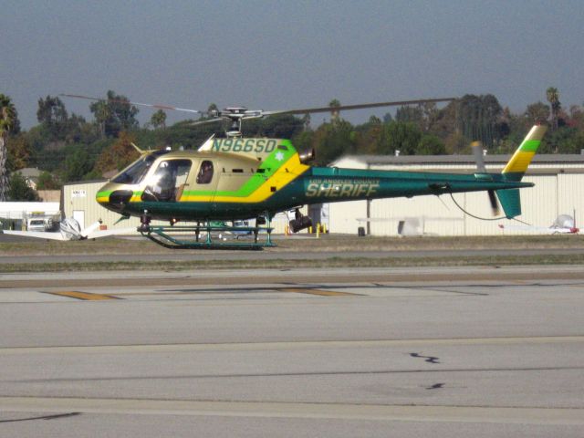 Eurocopter AS-350 AStar (N966SD) - L.A. County Sheriffs chopper lifting off from Fullerton