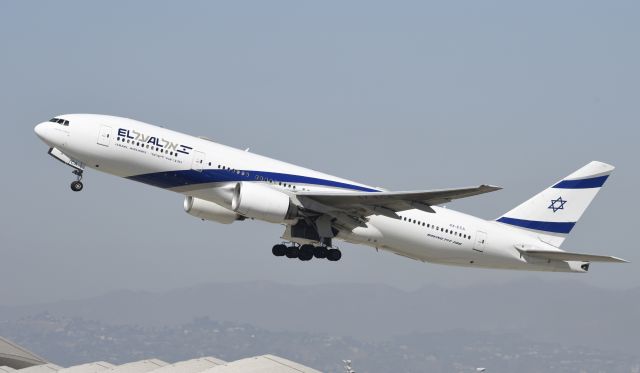 Boeing 777-200 (4X-ECA) - Departing LAX