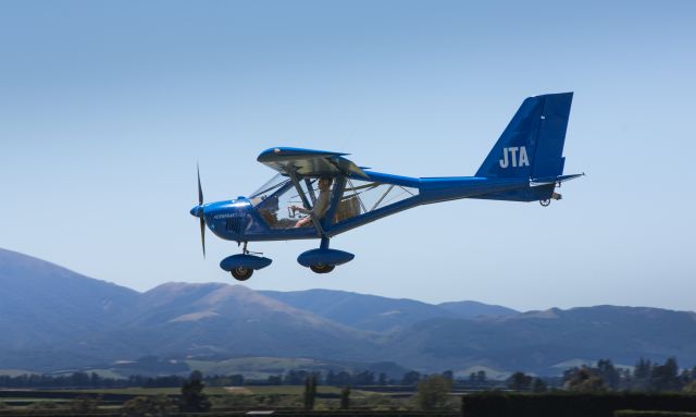 AEROPRAKT A-22 (ZK-JTA) - Returning from another glider towing sortie.