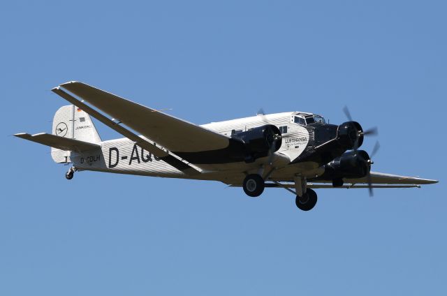 JUNKERS Ju-52/3m (D-CDLH)